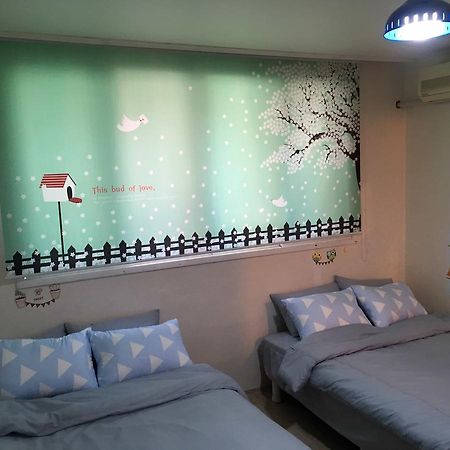 Kiki House Hongdae 2 Hotel โซล ภายนอก รูปภาพ