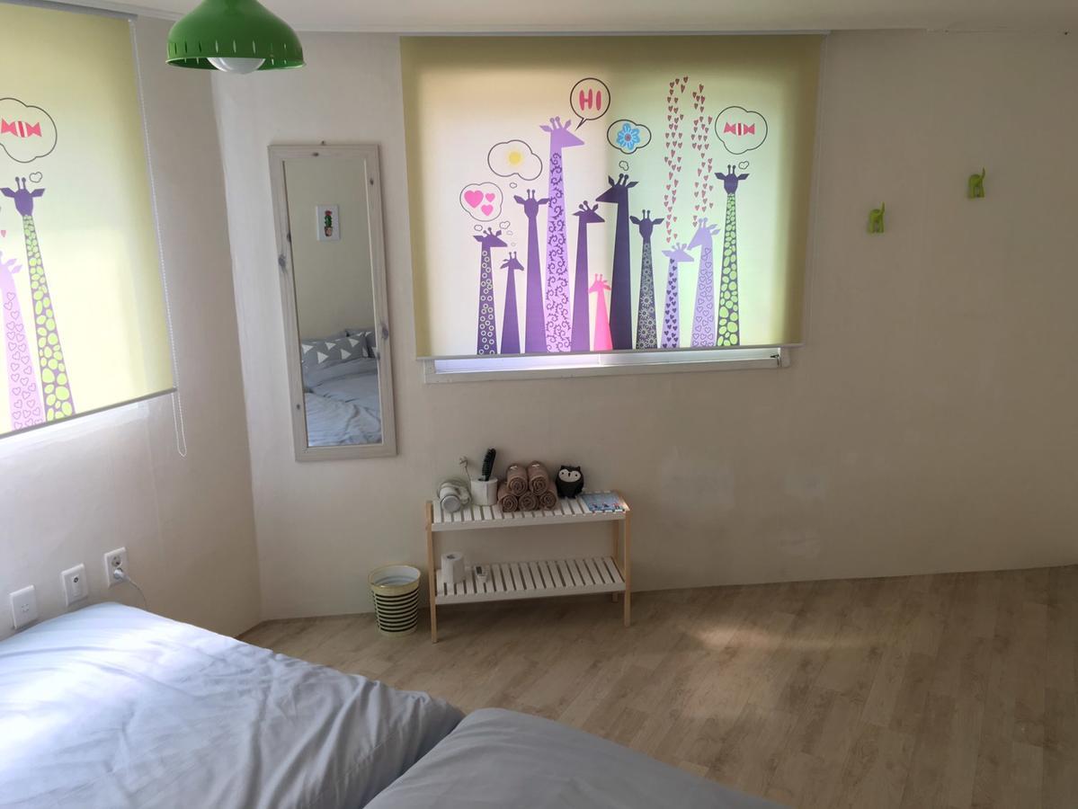 Kiki House Hongdae 2 Hotel โซล ภายนอก รูปภาพ